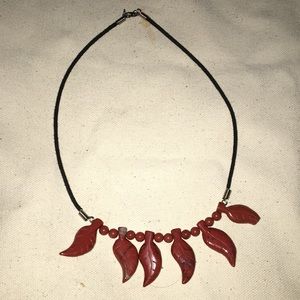 🎉🎉 CLOSET CLEANOUT 🎉🎉Short necklace